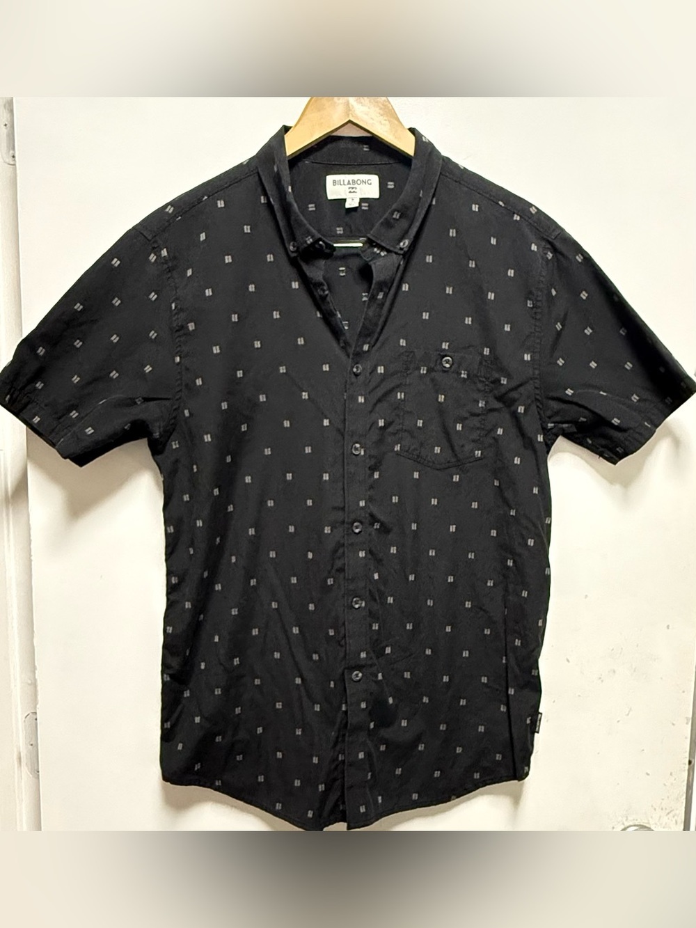 Billabong Black Short-Sleeve Button-Down with Micro Square Pattern